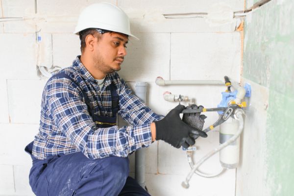 Faucet Repair Services in Bluff City, TN