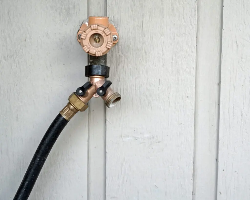 drain a hot water heater quickly