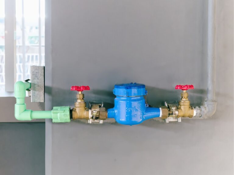 Leakage fixtures by professional plumbers